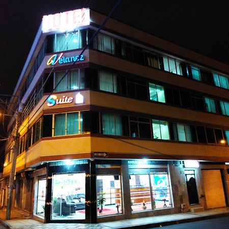 Hotel Velanez Suite Riobamba Exterior foto