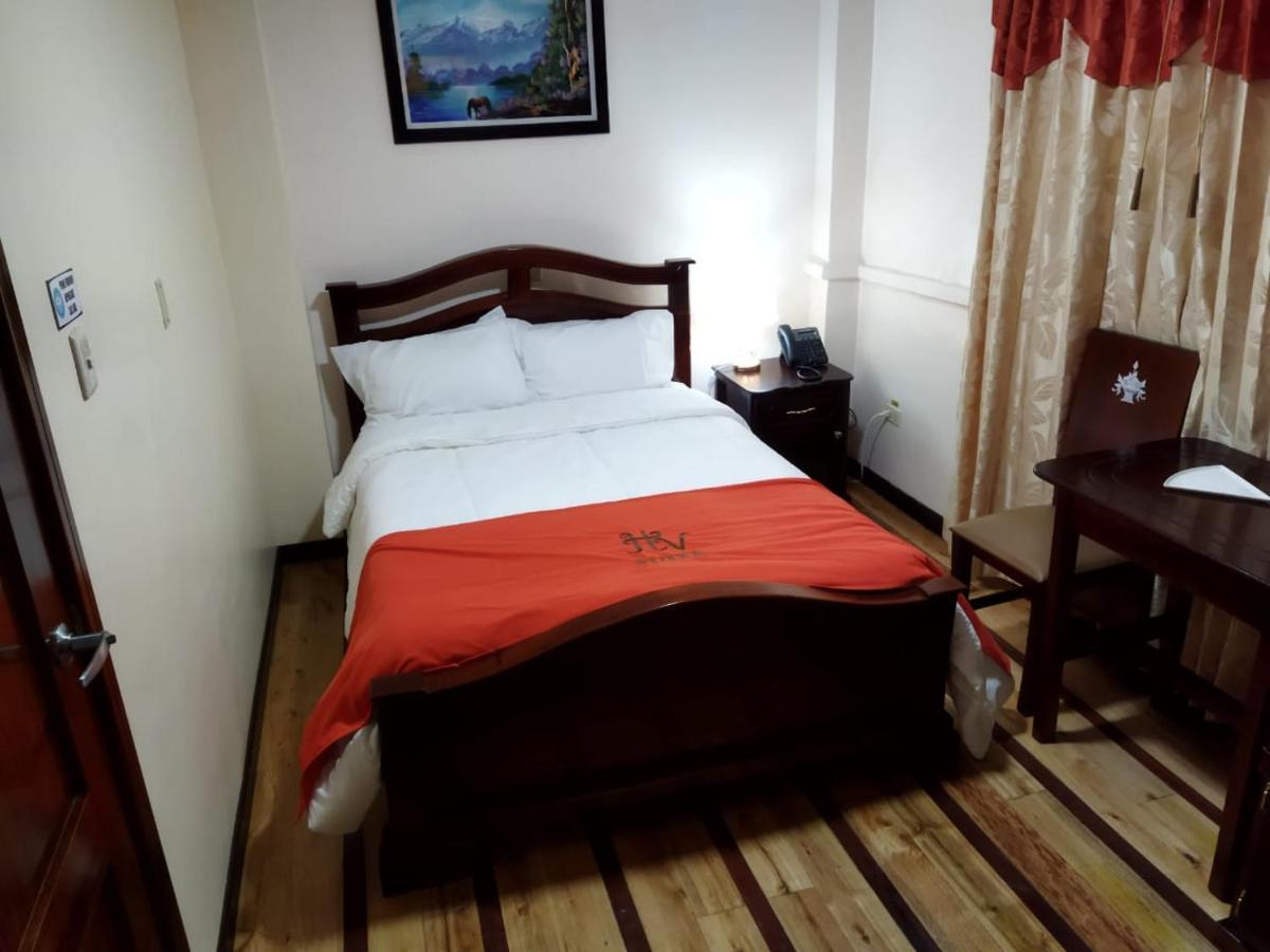 Hotel Velanez Suite Riobamba Exterior foto