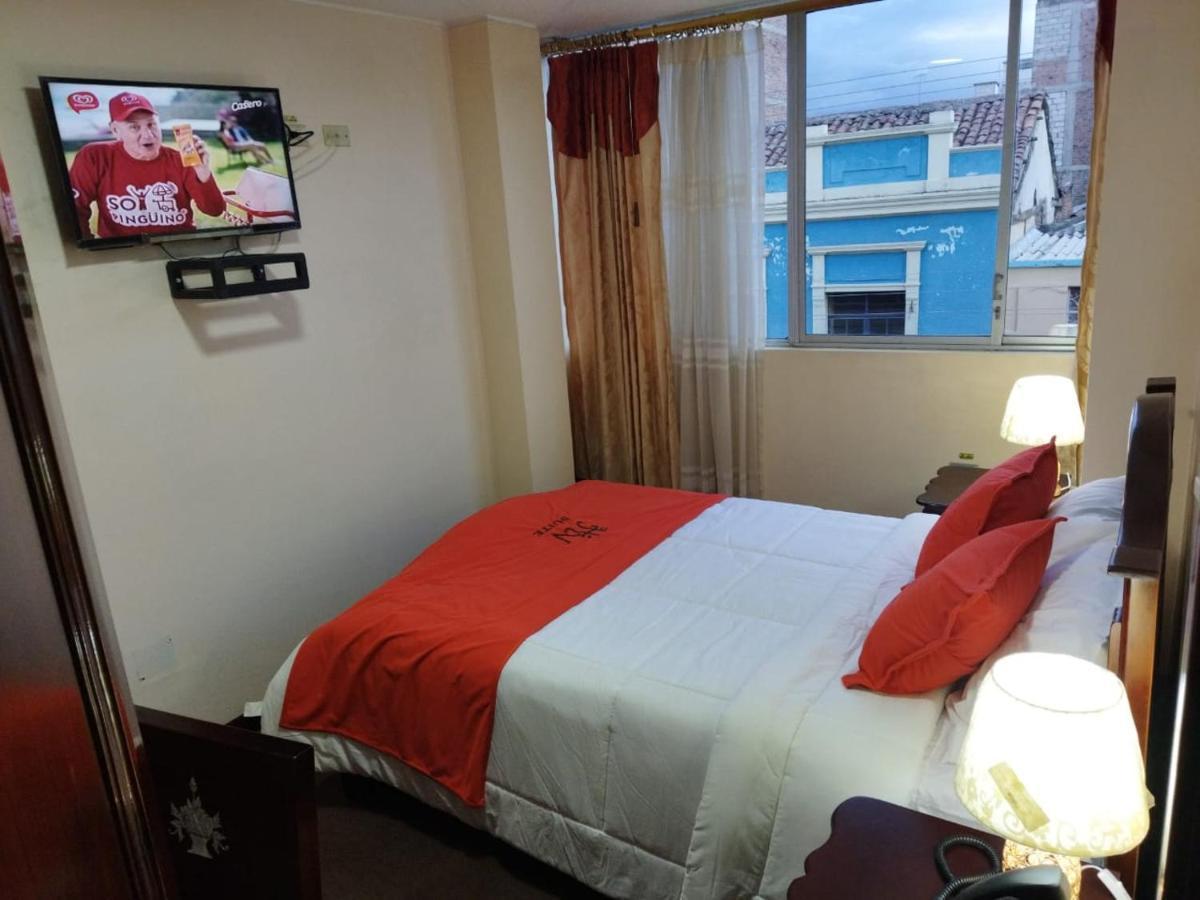 Hotel Velanez Suite Riobamba Exterior foto