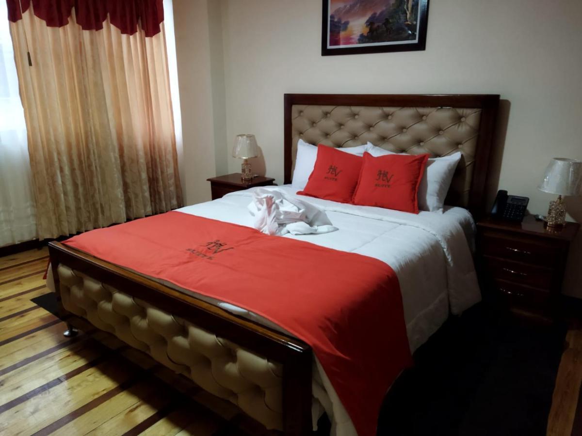 Hotel Velanez Suite Riobamba Exterior foto